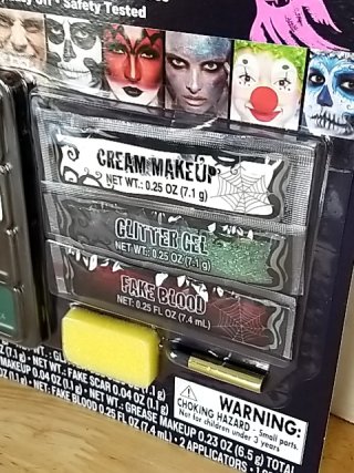 Item #132 — New Deluxe Family Makeup Kit photo 3 of 3