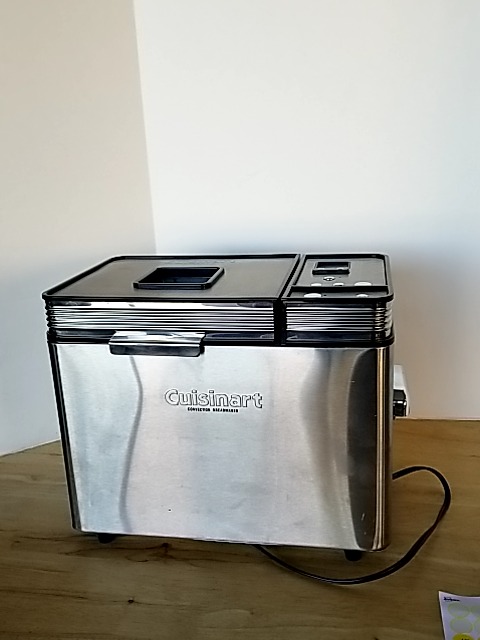 Item #177 — CBK-200 CUISINART convection bread maker , great shape, with manual photo 1 of 8