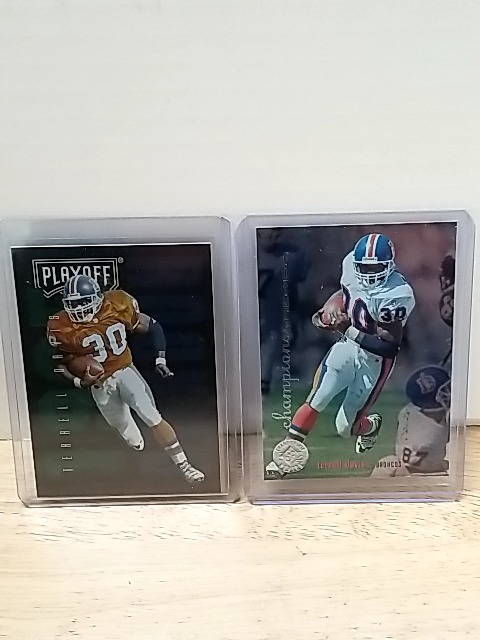 Item #15 — 1995 Rookie Terrell Davis Broncos Football Cards photo 1 of 5