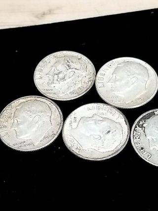 Item #132 — 6 Silver Roosevelt Dimes photo 3 of 4