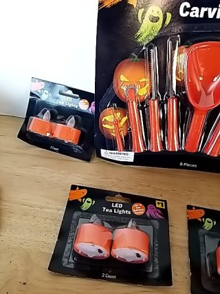Item #185 — New Halloween Pumpkin Carving Kit photo 3 of 4
