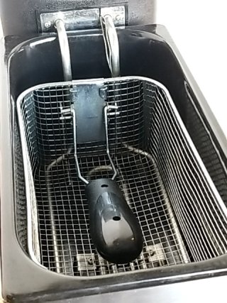 Item #175 — Stainless Steel Deep Fryer photo 3 of 4