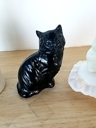 Item #272 — Vintage Cat Figurines,  Avon, one missing eye photo 3 of 5
