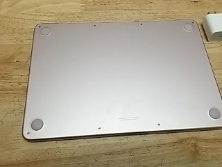 Item #94 — Apple MacBook Neo 13 in 256GB RAM 8GB $700+ new photo 5 of 6