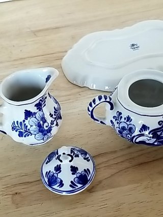 Item #206 — Blue & White Ceramic Tea Set on Tray Good cond,  tallest 4 inch photo 4 of 4