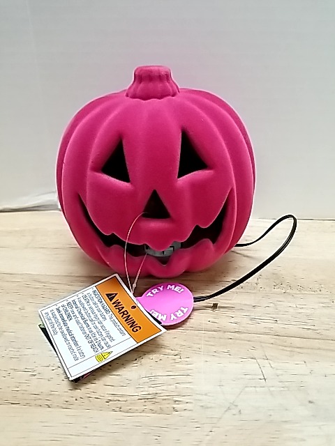 Item #101 — New Pink Light Up Jack-O-Lantern Halloween Pumpkin 6 inch