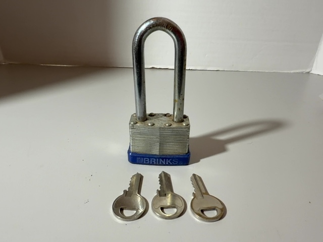 Item #528 — Brinks Padlock with 3 Keys photo 1 of 4