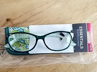 Item #319 — New Reading Glasses +2.75