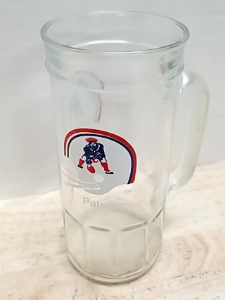Item #524 — Patriots Glass Mug Exc cond photo 1 of 2