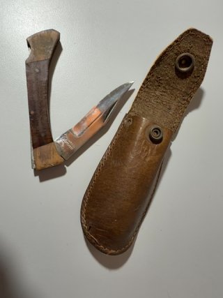 KNIVES
