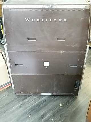 Item #4 — Wurlitzer Statesman Jukebox Please read description photo 7 of 9